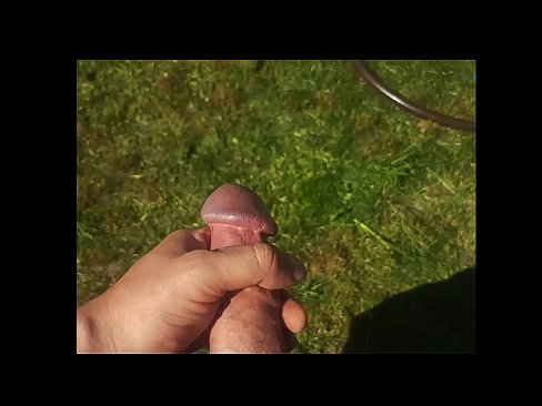 ❤️ Hot Hottie bekommt ihre rosa Pussy gefickt und spritzt in einem Sommergarten ab ️ Porn video bei de.hentai-menu.ru ﹏