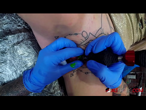 ❤️ Extrem tätowierte Hottie Sully Savage hat ein Tattoo auf ihrer Klitoris ️ Porn video bei de.hentai-menu.ru ﹏